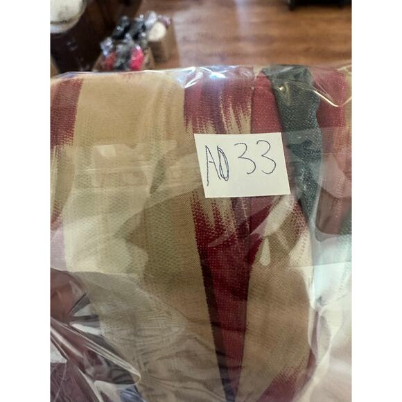 Lauren Ralph Lauren NWT 100% Silk Pleated Skirt Sz 8 Western Aztec Ikat - Picture 7 of 7